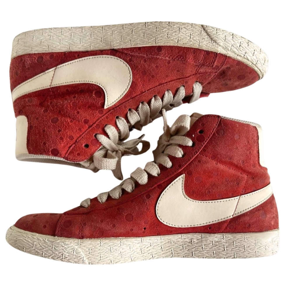 Nike Blazer Mid ’77 Polka Dot Habanero Red Suede High Tops Women’s 8 Sneakers